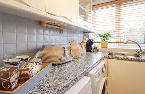Penrhyn Bay Cottage | THE CRIB, pet friendly, character holiday cottage in Penrhyn Bay
