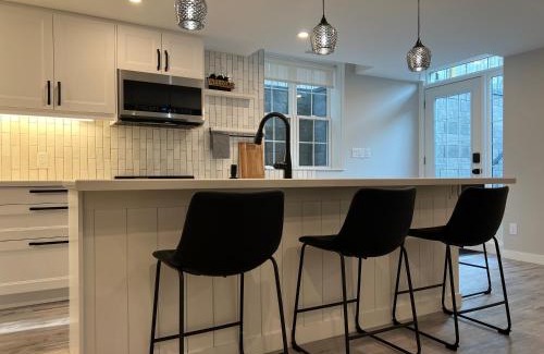 Burlington Apartment | The Croft House - 2 Bedroom 1 Bathroom Suite
