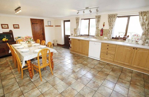 Llangennith House | The Cross - Four Bedroom House, Sleeps 8