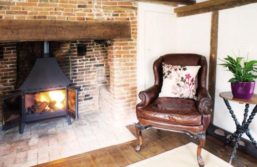 Saxmundham House | The Cross Wing by The Suffolk Cottage Collection