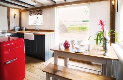 Saxmundham House | The Cross Wing by The Suffolk Cottage Collection