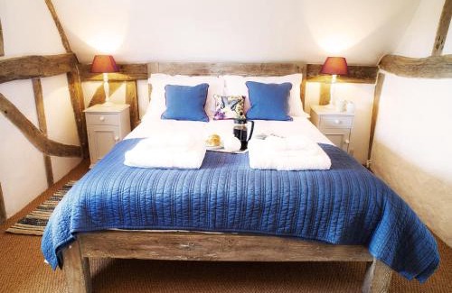 Saxmundham House | The Cross Wing by The Suffolk Cottage Collection