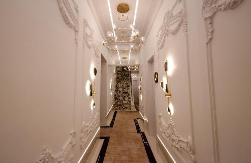 Tirana Hotel | The Crown Boutique Hotel & SPA