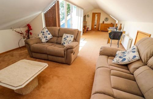 Mylor House | The Crows Nest