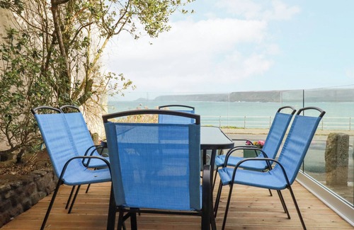 Sennen Cove Cottage | THE CUBBY HOLE, pet friendly, country holiday cottage in Sennen Cove