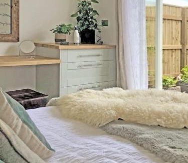Truro House | The Cuckoo's Nest - A Romantic & Peaceful Hideaway
