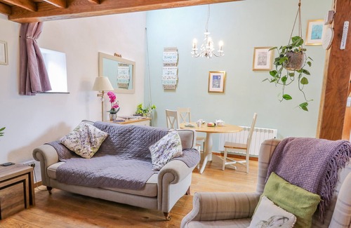 Tirabad Cottage | THE CWTCH, pet friendly, with open fire in Llanbister
