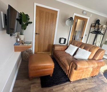 Freshwater Apartment | The Cwtch,Self Contained Coastal Annex Freshwater