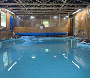 Lechlade House | The Dairy Cotswolds Cottage Farm With Pool