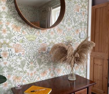 Cheddar Apartment | The Dairy Flat