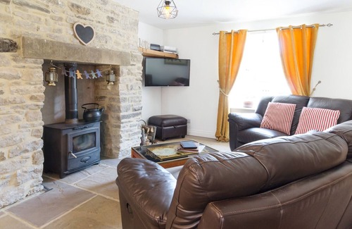Catton Cottage | THE DALE TOWNHOUSE, pet friendly, with open fire in Allendale