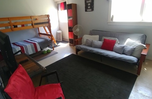 Apple Creek Other | The Dawdi Haus- A Spacious Amish Grandparents Home Completely Updated
