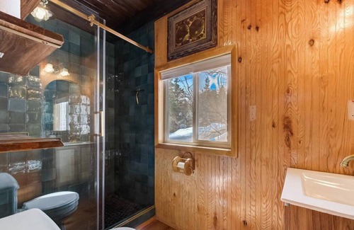 Tollgate Canyon Cabin | The Daydream / Unplug and unwind @ a four-season paradise