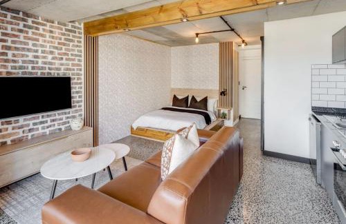 West Beach Apartment | The Decade on White Soil