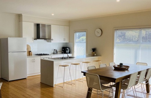 Goolwa South House | The Deck ~ Goolwa. Close to River and Beach - WIFI