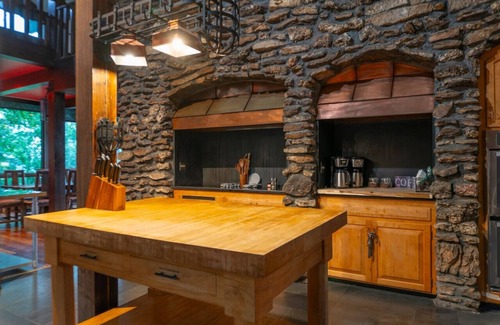 Eureka Springs House | The Deck House Retreat Near Kings River+Wifi+Gated