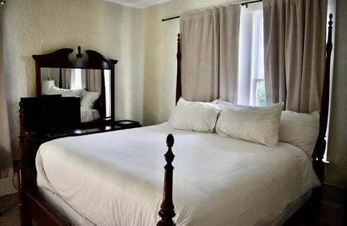 DeLand Hotel | The DeLand Hotel
