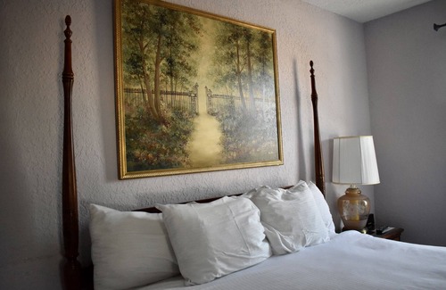 DeLand Hotel | The DeLand Hotel