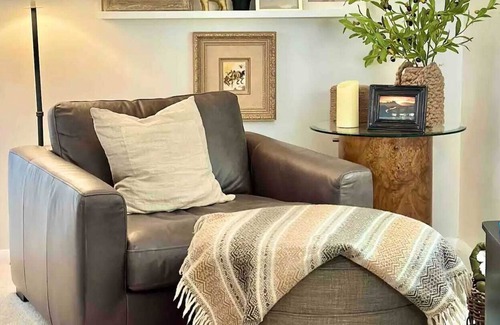 Delaware Apartment | The Delaware Spot 2 S