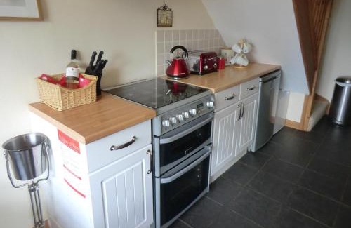 Sleaford House | The Den - E5024