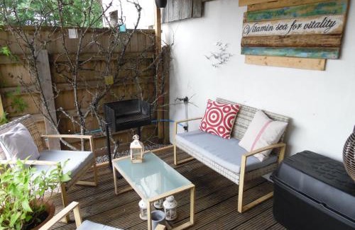 Brazzacott House | The Den