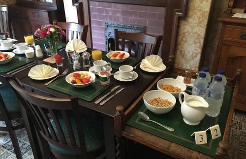 Lynton Bed & Breakfast | The Denes