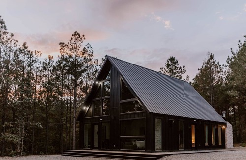 Hochatown House | The Denizen – Luxury Cabin Nestled Among the Pines