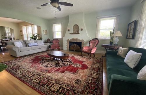 Fredericksburg Cabin | The Deodara Inn