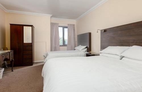 Castlederg Bed & Breakfast | The Derg Arms B&B