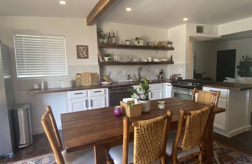 New Papago Parkway House | The Desert Farmhouse/Relaxing getaway close 2 everything Scottsdale and Tempe