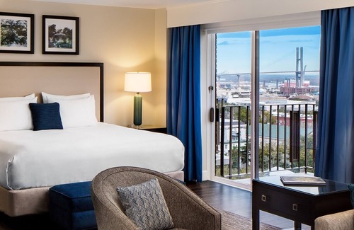 Historic Downtown Savannah Hotel | The Desoto Savannah