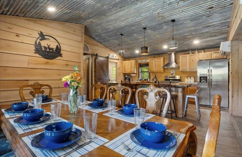 Gravois Mills House | The Desperado Lodge - Rustic House on 170 Acres Close to Lake of the Ozarks