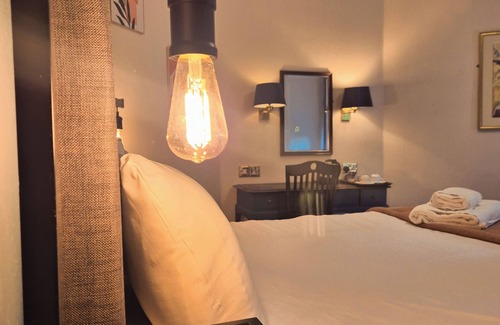 Hindhead Hotel | The Devil's Punchbowl Hotel