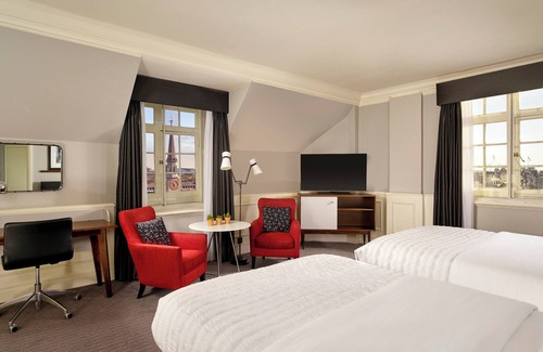 London City Centre Hotel | The Dilly