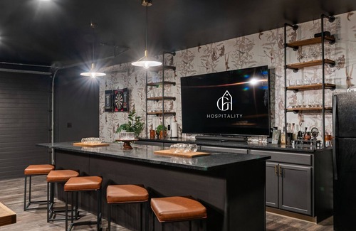 Logan House | The Distillery + Golf Simulator l Hot Tub