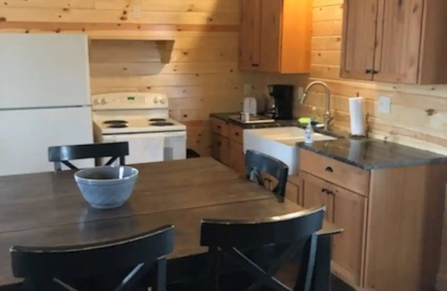 McLeod Cabin | The Dog House cabin