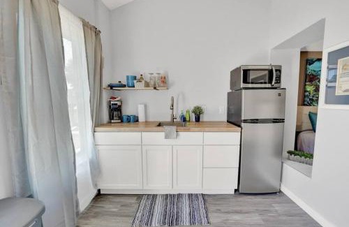 Fort Walton Beach Apartment | The Dolphin Watch Near the Beach in FWB - Unit 7