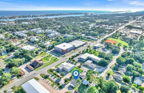 Fort Walton Beach Apartment | The Dolphin Watch Near the Beach in FWB - Unit 7
