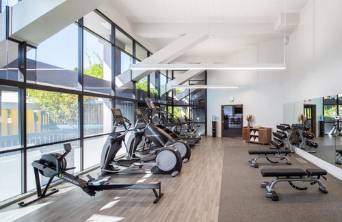 Ponderosa Park Hotel | The Domain Hotel