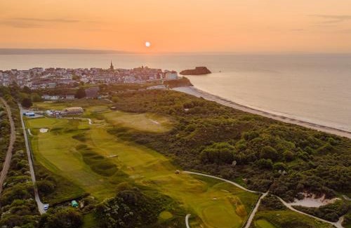 Tenby Hotel | The Dormy House