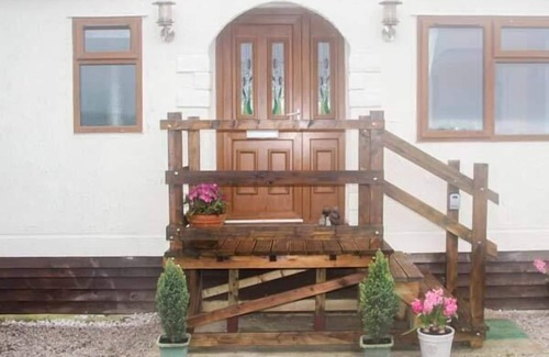 Hartland House | THE DOVECOTE, pet friendly, with a garden in Hartland