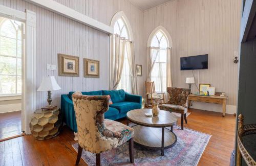 Heritage House | The Downtown Abbey