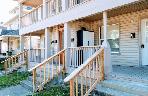 Near Eastside Apartment | The Downtown Apt! 10min from Convention Center