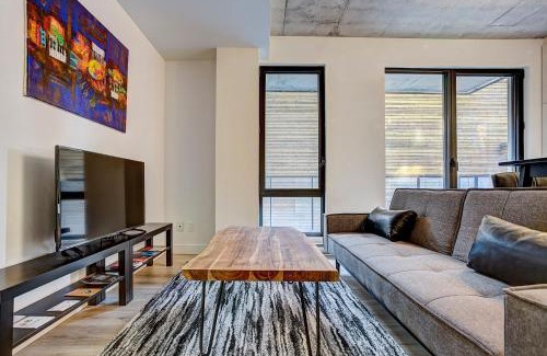 Cite Multimedia Apartment | The Downtown Oasis