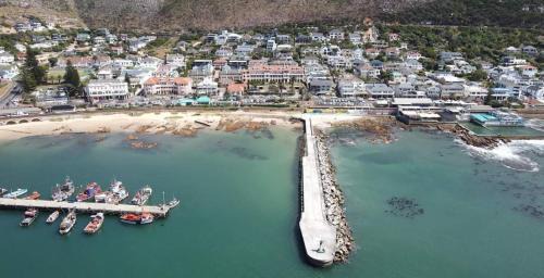 Kalk Bay House | The Dragon Tree Guesthouse