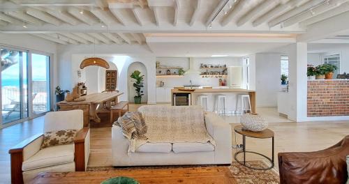 Kalk Bay House | The Dragon Tree Guesthouse