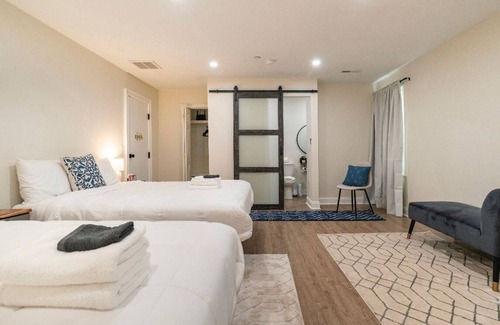 North Charleston House | The Drift
