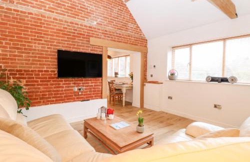 Stow Bedon House | The Duck House