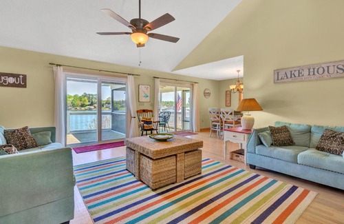 Moneta House | The Dugout