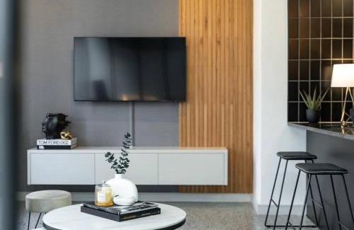 Foreshore Apartment | The Duke - Urban Modern 1 Bed